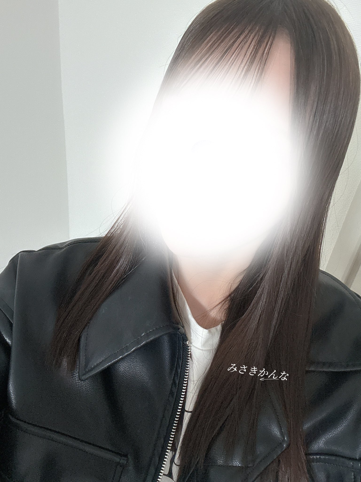 ふんわりとした空気を纏う儚げな美貌と抜群のプロポーション