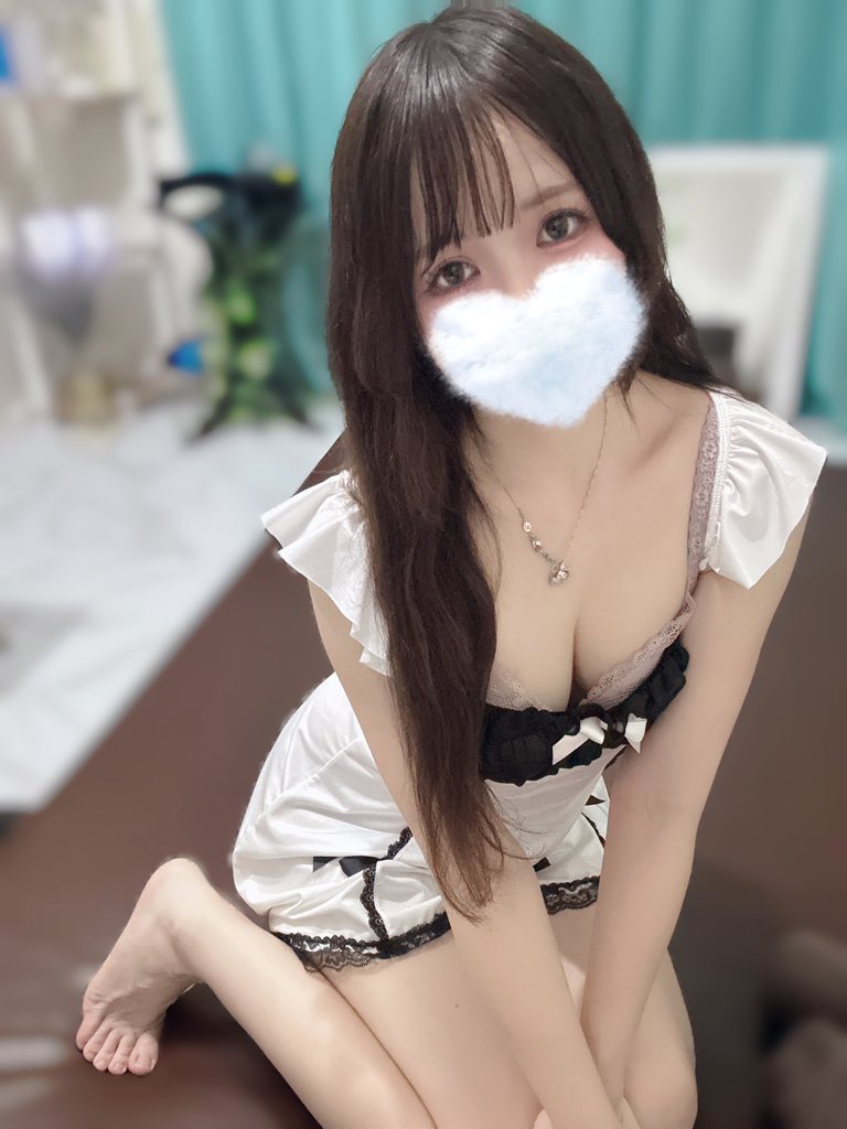 小柄で愛くるしいルックスに圧倒的なバランスの美スタイル