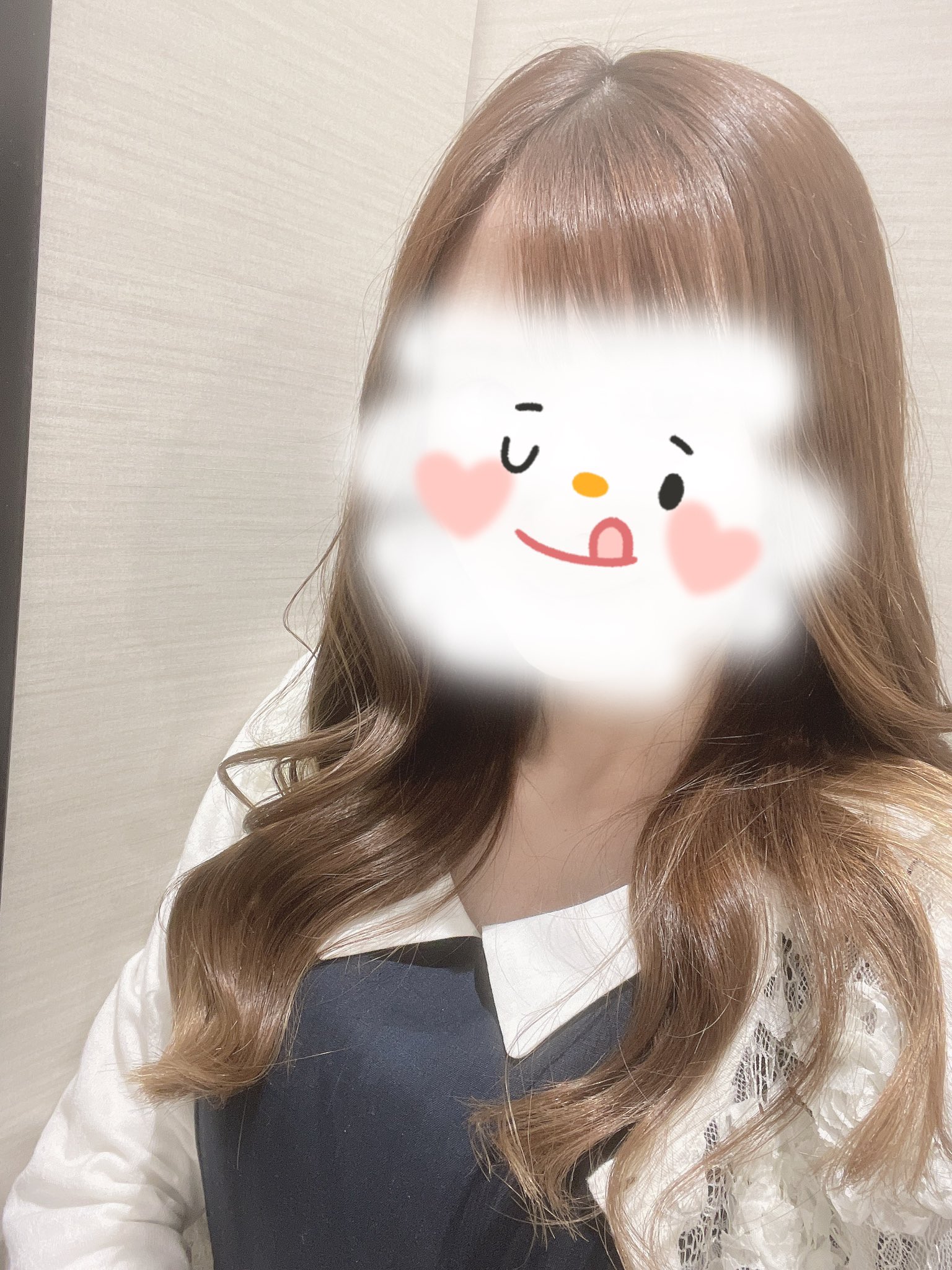 スレンダースタイルに色香を感じさせる抜群の空気感