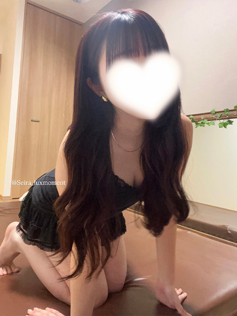 親しみやすさと可憐なルックスが心を優しく包み込む